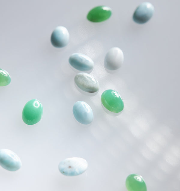 Ensemble de pierres d'iris