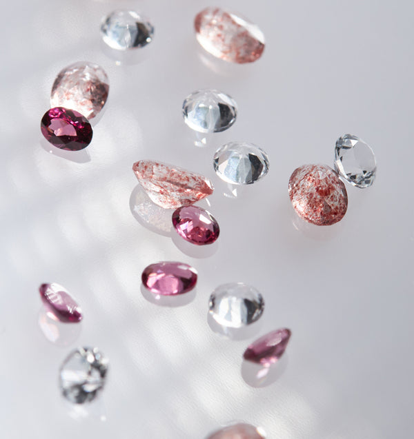Ensemble de pierres roses