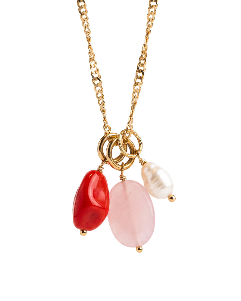 Chaînette dorée maille singapore avec trois charms