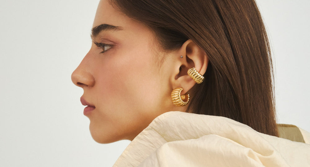 Quels bijoux assortir à une tenue blanche ? – Les suggestions estivales de Berries