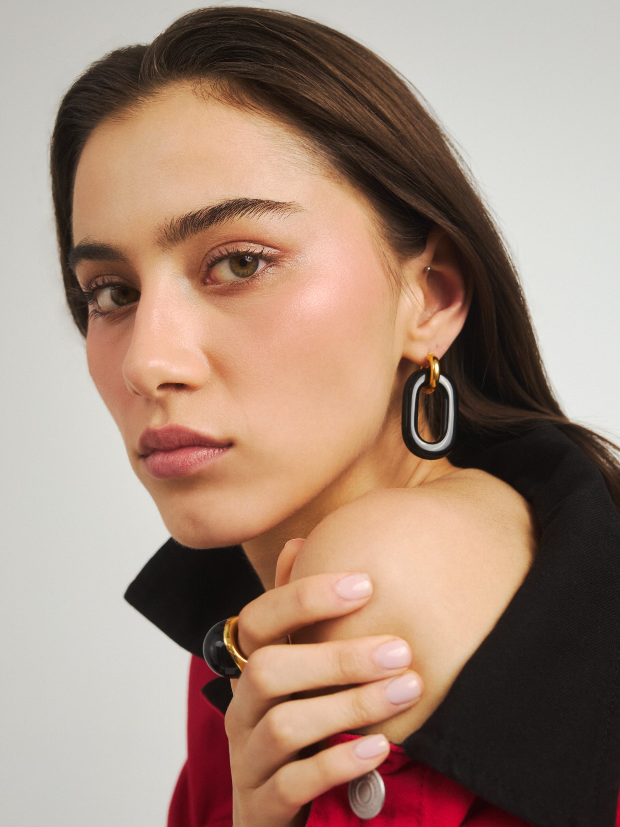 Black ring and earrings gift set 1