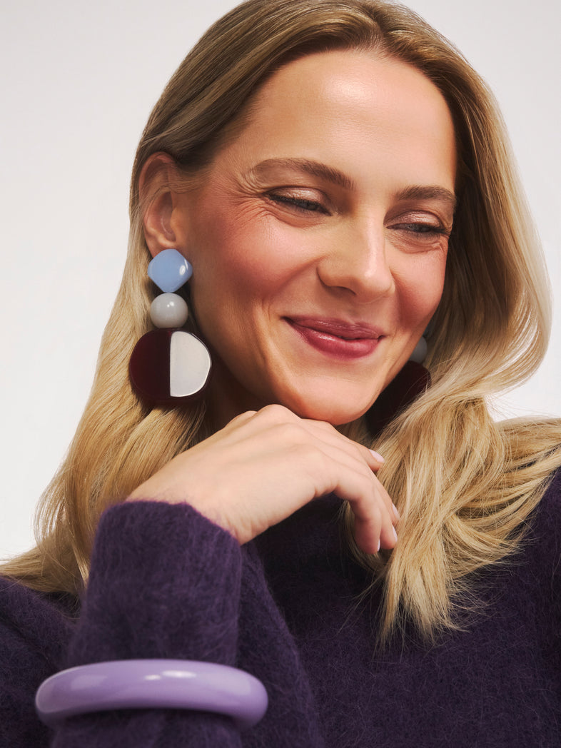  Boucles d'oreilles longues en résine colorée 4 