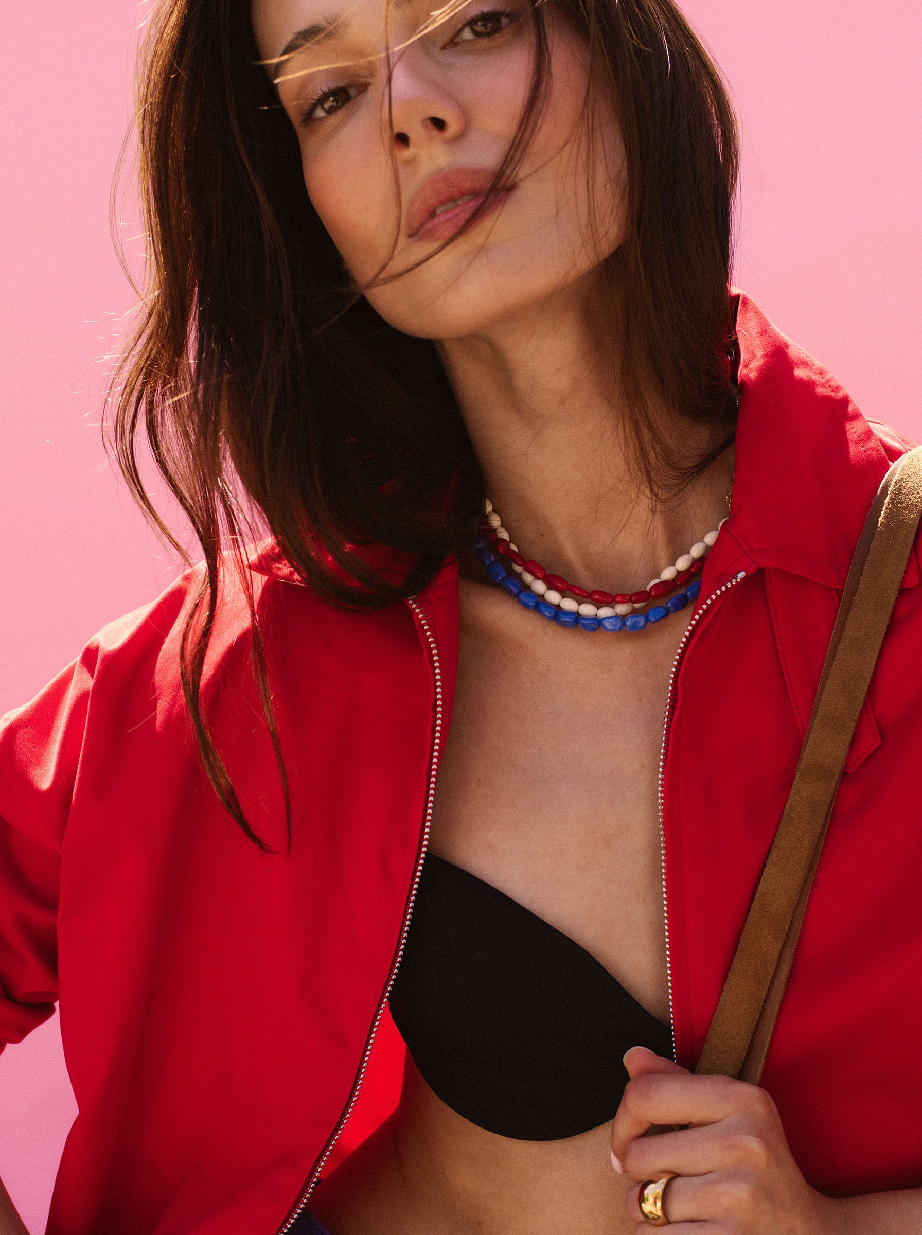 Collier en perles de résine crème 3