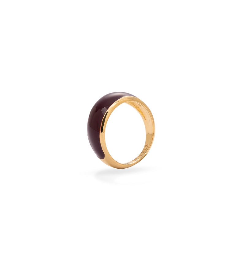  Petite bague plaquée or avec émail bordeaux 