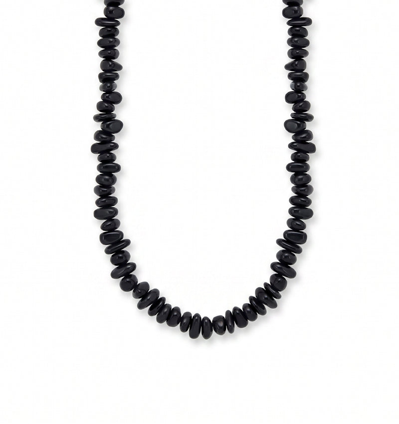 Collier de perles noires