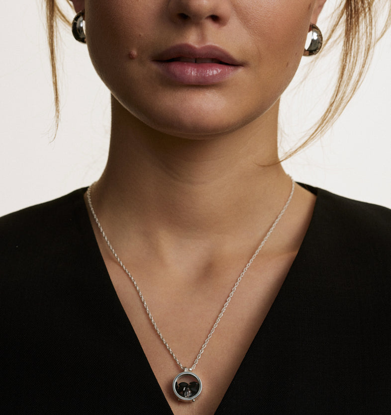 Secrets Black Tulip Twist Silver Necklace